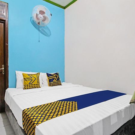 Spot On 91911 Rejeki Homestay Syariah Malioboro Jogjacarta Exterior foto