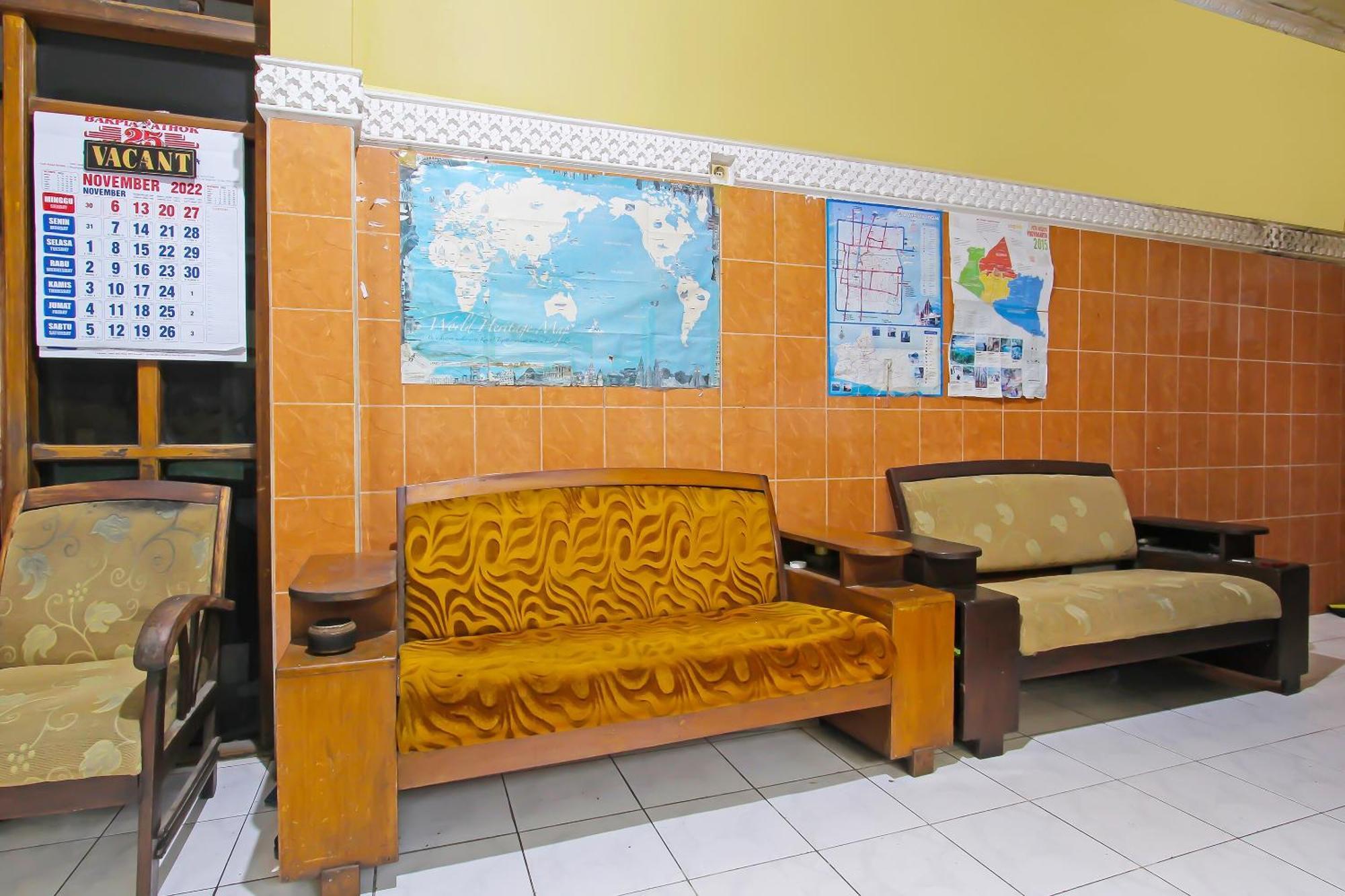 Spot On 91911 Rejeki Homestay Syariah Malioboro Jogjacarta Exterior foto