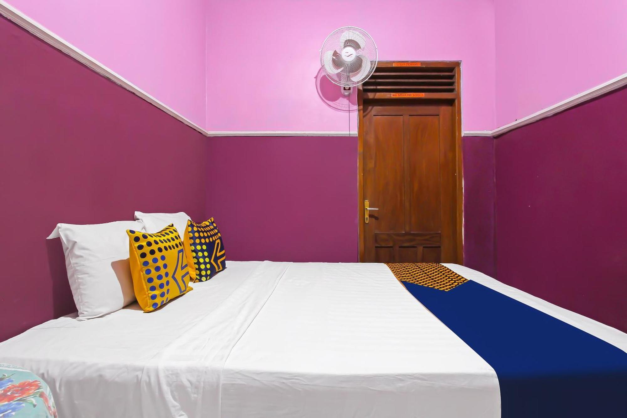 Spot On 91911 Rejeki Homestay Syariah Malioboro Jogjacarta Exterior foto