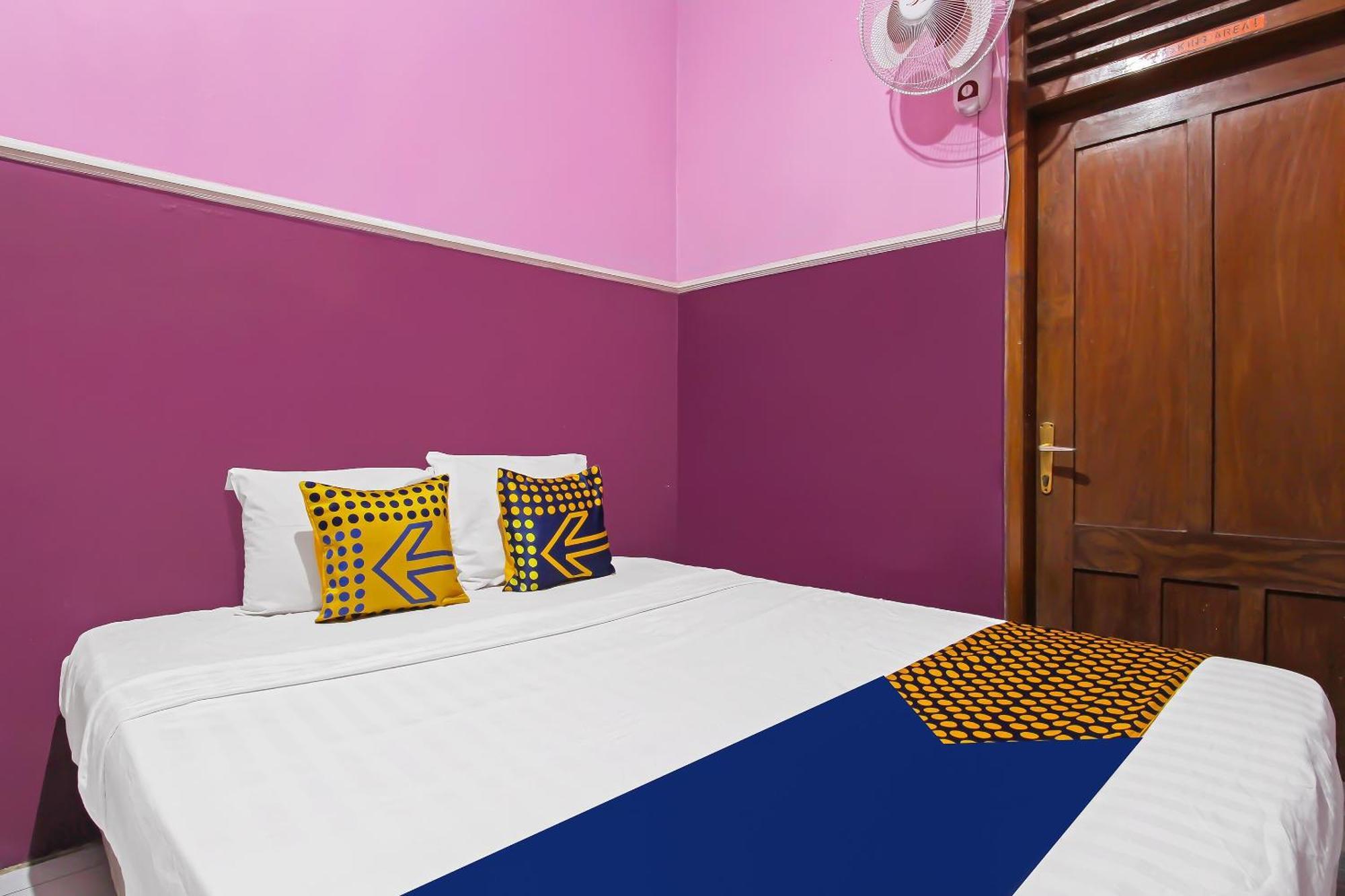 Spot On 91911 Rejeki Homestay Syariah Malioboro Jogjacarta Exterior foto